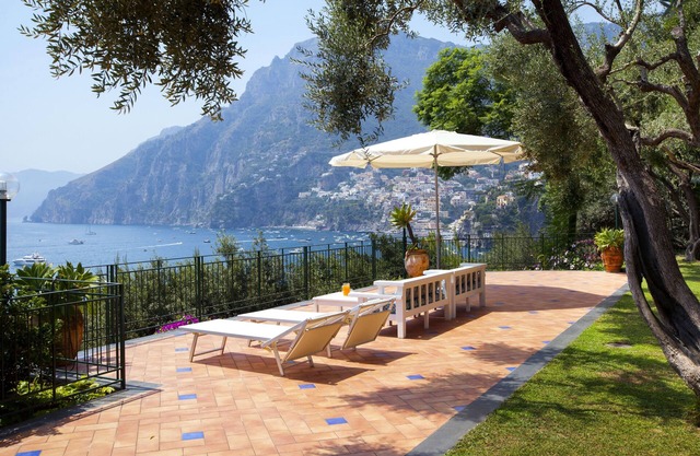 La Villa, luxury villa with private sea access