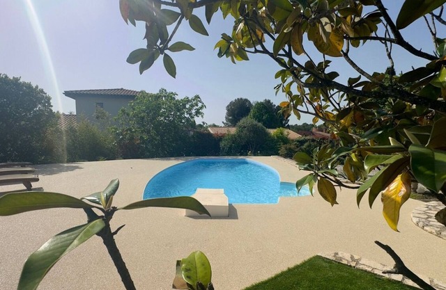 La Villa Spacieuse, With Pool, Near Montpellier