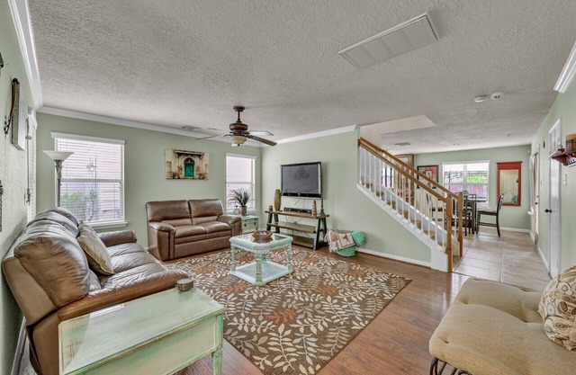 Easy Access to Houston, SH 99 Access, Comfortable Home for Families or Work