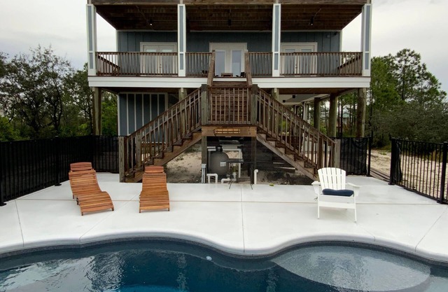 Labor Day open! Private Pool, 5 minutes to beach, Surfside Shores Neighborhood