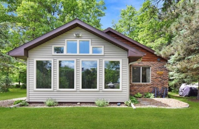 SUMMER OPENINGS! GOLF, FISHING, LAKEFRONT & FIRE PIT