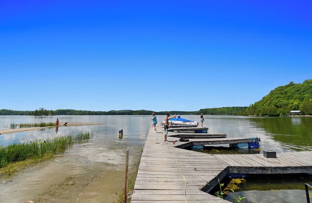 Cozy and cute 3 bedroom 1 bath cottage on beautiful Lac Heney