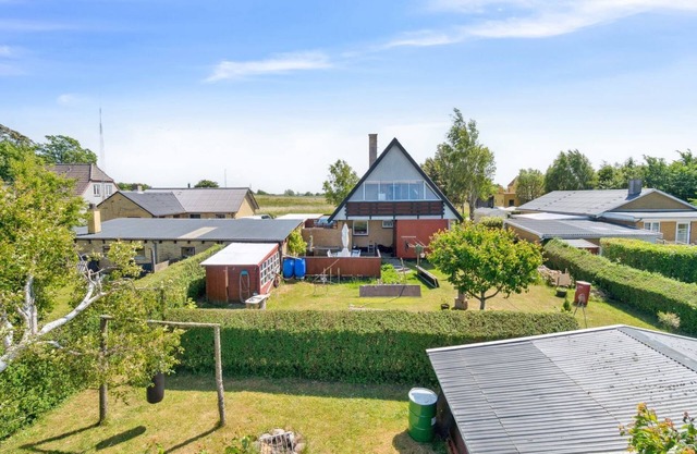 "Lacey" - 4km from the sea by Interhome