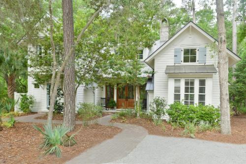 Lagoon 3 Bedroom Wilson Village Home 128