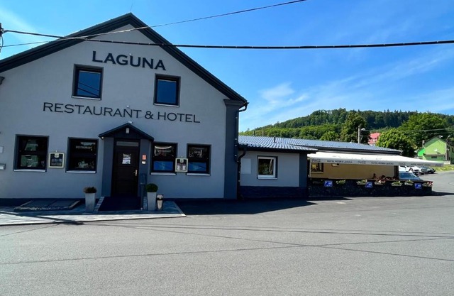 LAGUNA Hotel & Restaurant