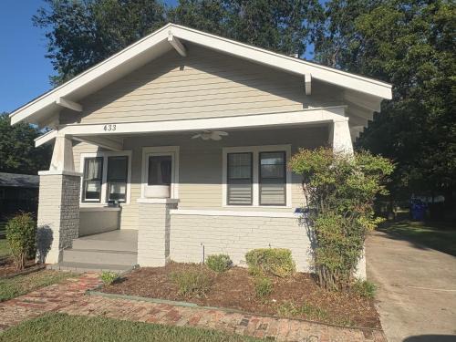 Lahoma Bungalow