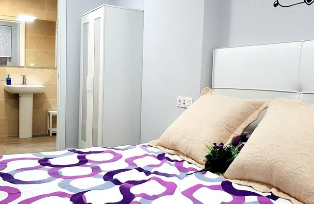 LAIA HOME GARAJE Y WIFI