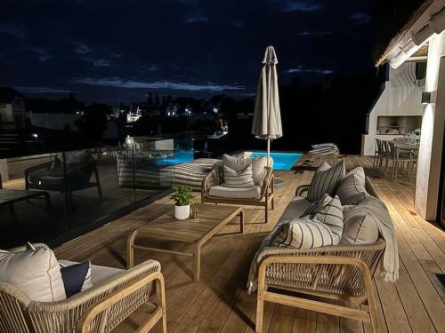 Laid back luxury canal house