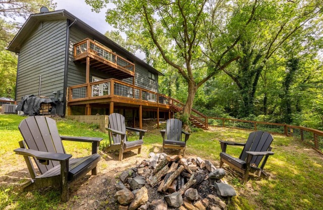 Lake Catherine Home w/ Fire Pit + Dock + Boat!