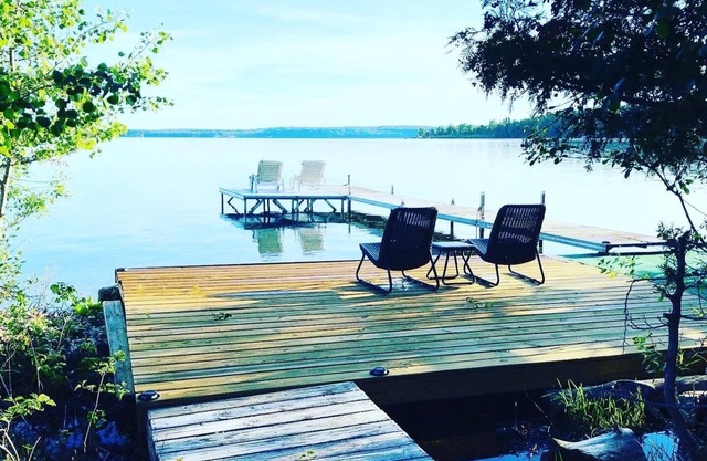 Lake Charlevoix Family Resort ~ 3 Houses ~ Perfect Retreat For Families!