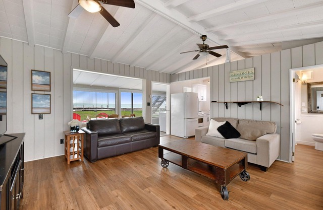 Lake Daze, Lake Erie Cottage