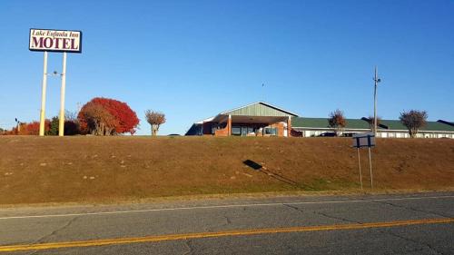 Lake Eufaula Inn & Suites