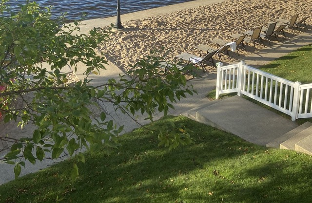 Lake front family size condo.