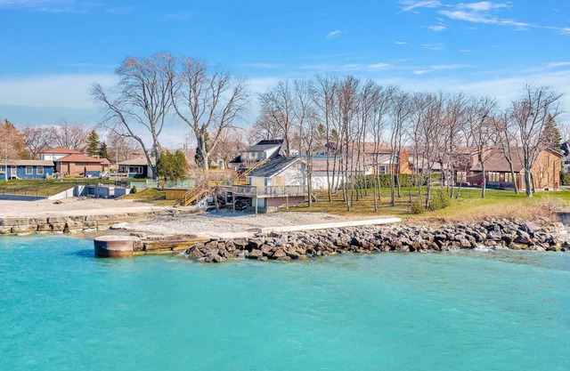 Lake Front Heaven Niagara - Stoney Creek