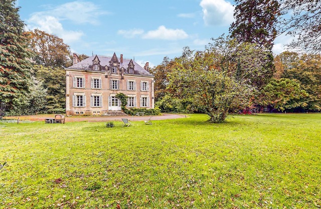 Casa frente al lago en Saint-Lyphard