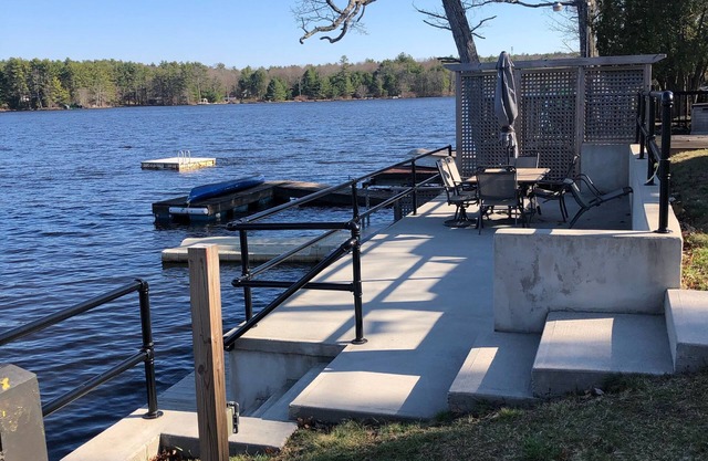 Lake front House with private dock