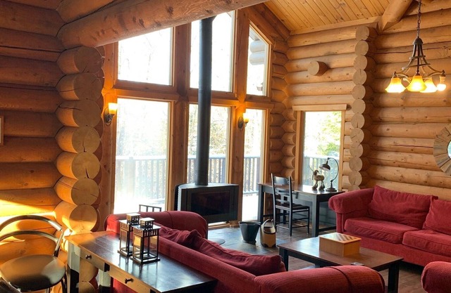 Frente al lago Log home 7 habitaciones