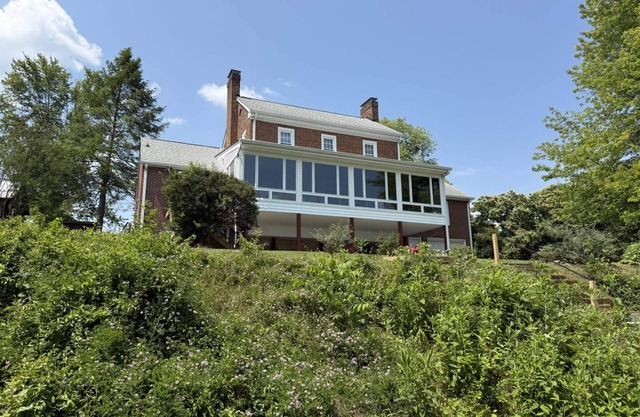 Lake Front, Step back in time with this extraordinary piece of American history! Free Tickets!