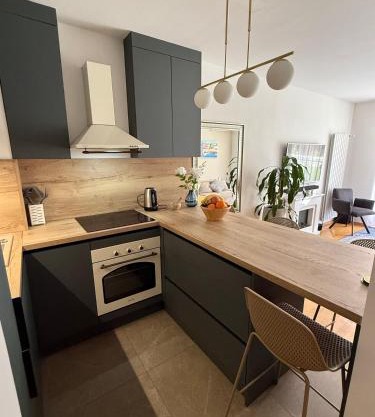 Lake Garden - Cozy Two-Bedroom Apartment with flexible Check-In, Terrace, and Netflix