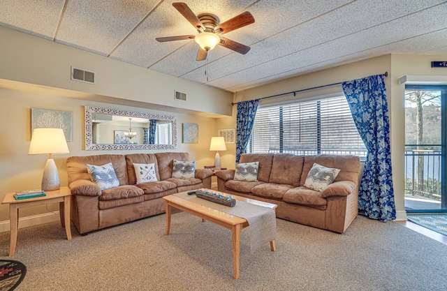 Lake Harmony Condo w/ Big Boulder Lake Views