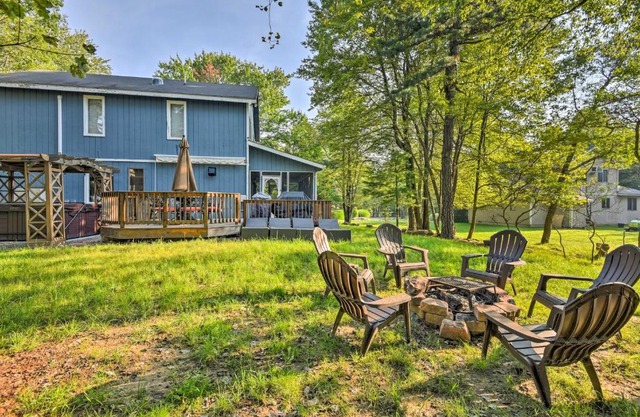 Lake Harmony Resort Home with Deck and Fire Pit!