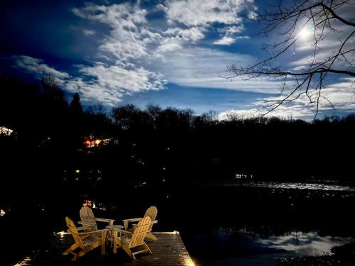 Lake House, Fire Pit, Kayaks Magnolia Lake House
