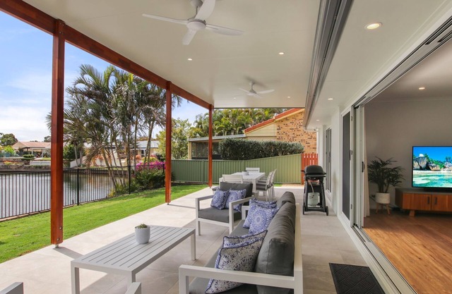 Lake House On Magellan 58 Ramsay Crescent