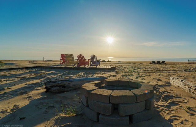 Lake Huron Beach Cabin · Havenwood Shores No. 4