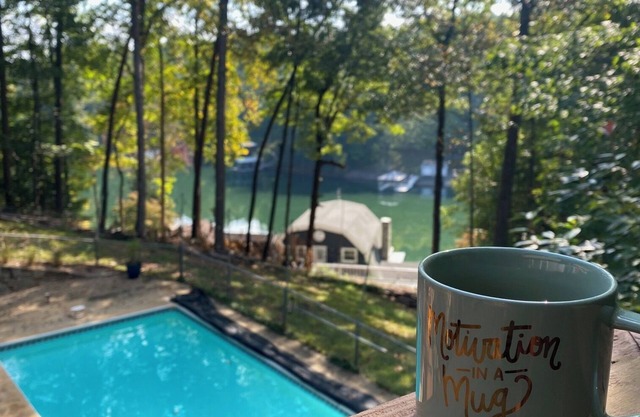 Lake James 3 bd/2 ba Lakeview Home with Pool, Boat Ramp and Free Kayaks