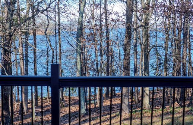 Casa en el "Lago Lanier" Para Pareja. Privada! Dock! Vistas magicas al Lago.