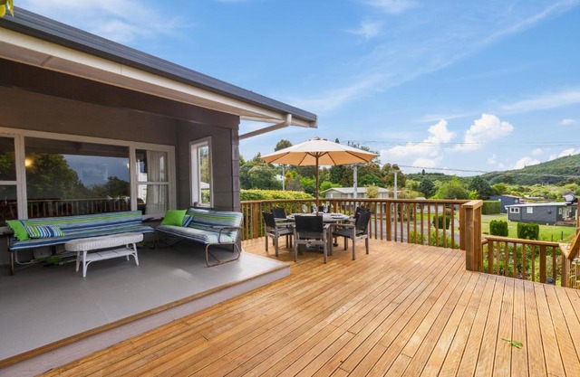 Lake Living - Kuratau Holiday Home