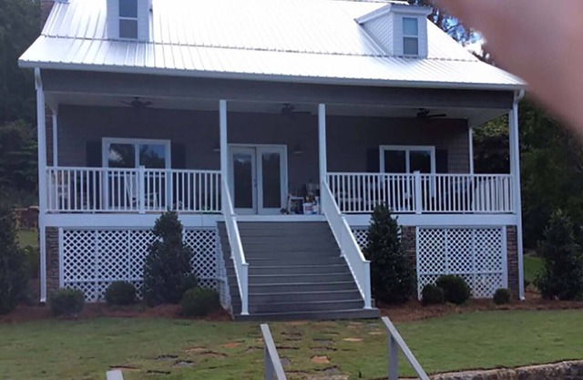 Lake Martin Home! ¡Ideal para familias y fines de semana deportivos de Auburn !.