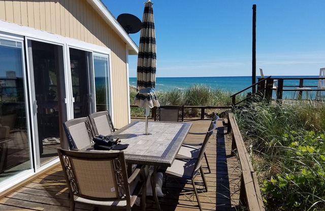 LAGO MICHIGAN FRENTE AL MAR! Frente a la playa privada!