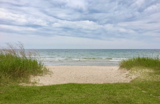 Condominio frente a la playa en el lago Michigan, Vistas espectaculares, Sunrise Shores, WiFi