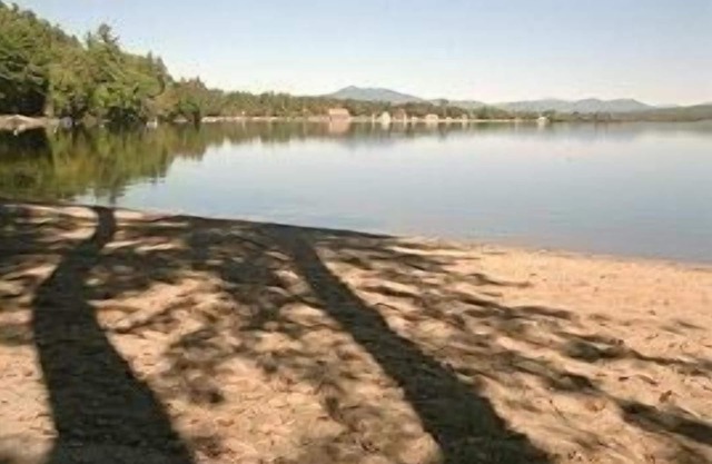 Lake & Mountain View Casa Privada en Bluff