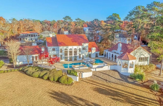 Lake Murray Manor Estate