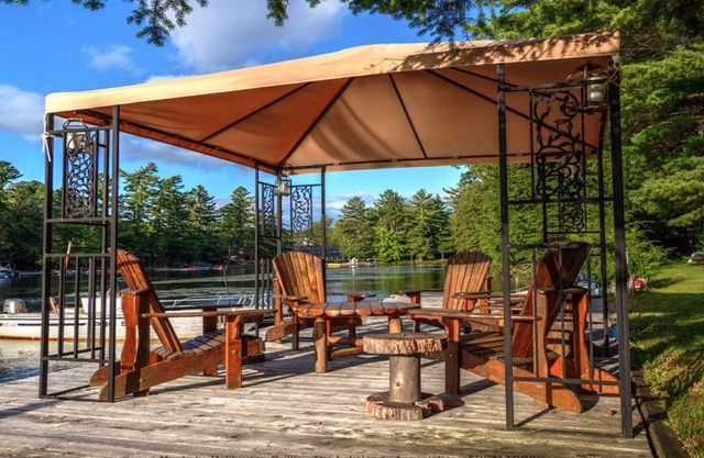 Apto para familias Lake Muskoka Cottage- McVittie Island, relajación con comodidades