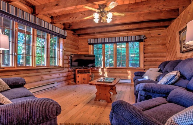 Apto para familias Lake Muskoka Cottage- McVittie Island, relajación con comodidades