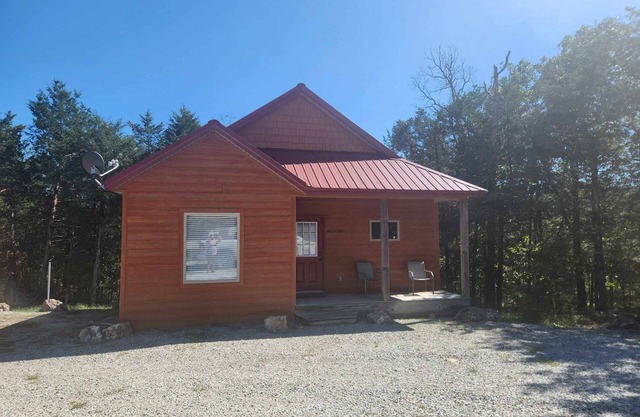 Lake Norfork Cabin, 1 minute from Jordan Recreation Area and Jordan Marina