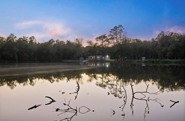 Lake-Pool & Close to Chappapeela Sports Park
