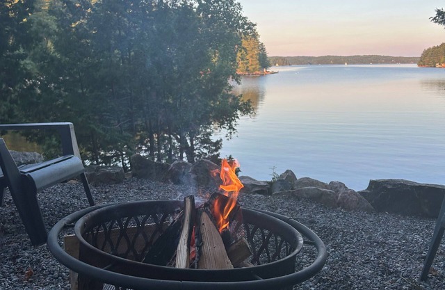 Lake Rosseau 235 ft private waterfront