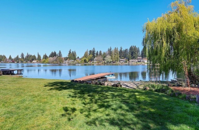 Lake Serene Beachfront, Lower- Level Unit