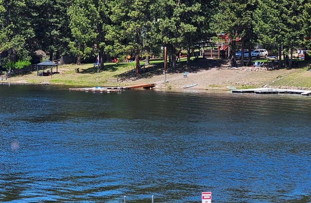 Lake side Trailer home with WiFi in Seeley Lake & Shared Dock Access!