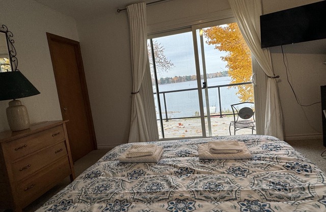 Lake Sparrow Guest House Inc
