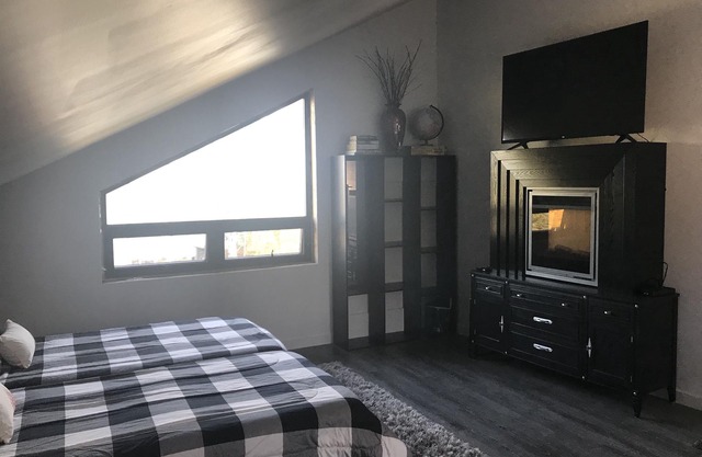 Lake Superior Vacation Retreat Black Bay, Shuniah ON