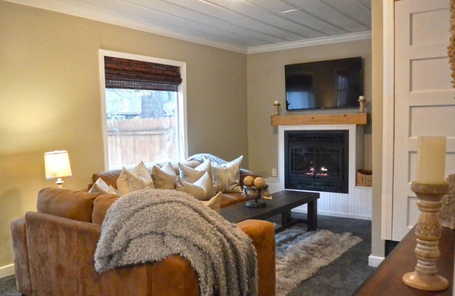 ~ Lake Tahoe Cottage by-Heavenly-ski-Resort ~