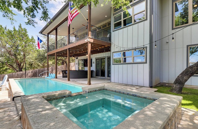 Lake Travis House w/ Private Dock, Pool & Hot Tub!