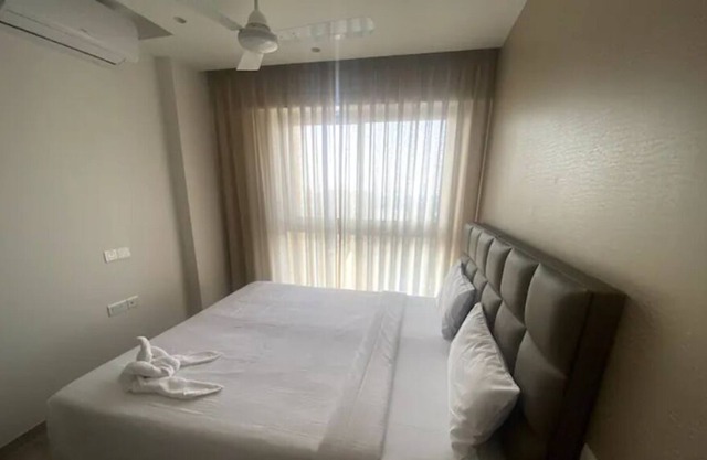 Lake View 1-bedroom @ Hiranandani Powai- Maxxvalue