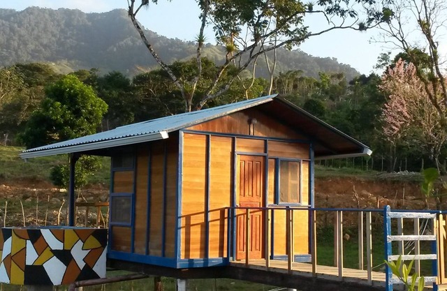 Cabaña con vista al lago y aguas termales