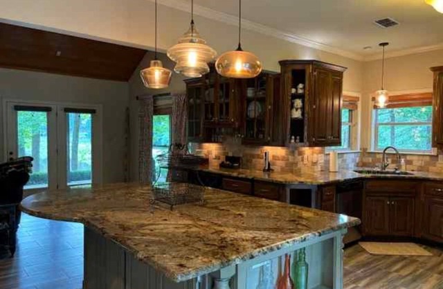 Lake View Cabin